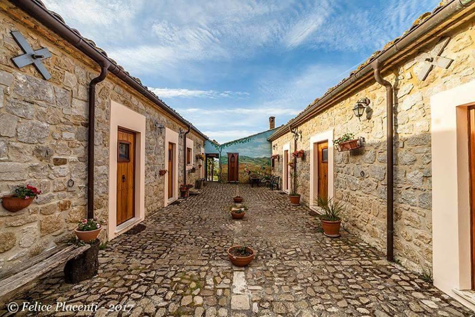 Masseria Xireni Castellana Sicula Exteriér fotografie